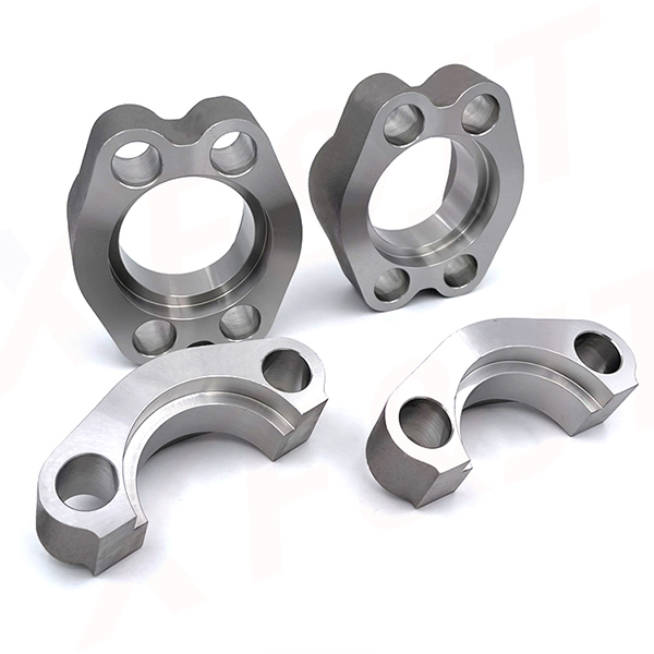 SAE flange clamp 01